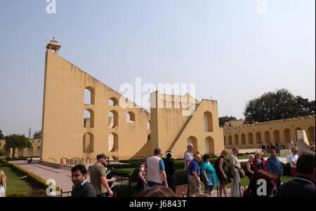 Berühmten Observatorium Jantar Mantar, eine Sammlung von riesigen astronomische Instrumente in Jaipur, Rajasthan, Indien Stockfoto