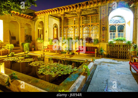 Blick auf Zinat Ol Molk House in Shiraz, Iran Stockfoto