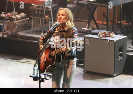 O2 Shepherds Bush Empire, London, UK 19. Mai 2017 Sheryl Crow, Sheryl Crow, erklingt im Konzert in O2 Shepherds Bush Empire, Credit: Richard Soans/Alamy Live News Stockfoto
