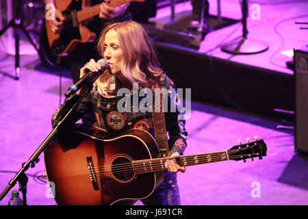 O2 Shepherds Bush Empire, London, UK 19. Mai 2017 Sheryl Crow, Sheryl Crow, erklingt im Konzert in O2 Shepherds Bush Empire, Credit: Richard Soans/Alamy Live News Stockfoto