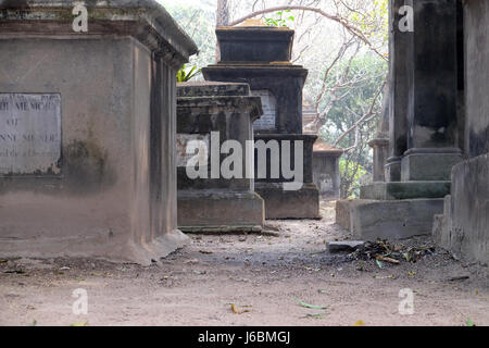 Kolkata Park Street Cemetery, 1767, am 8. Februar 2016 in Kolkata, Indien eröffnet. Stockfoto