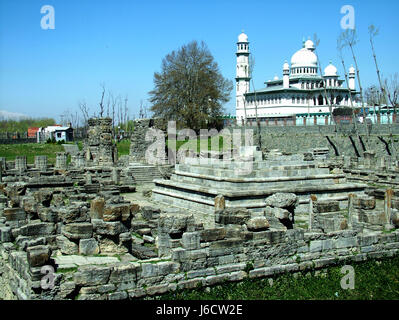 Martand Sun Tempel, Union Gebiet von Kaschmir, Surya (die oberste Sonnengottheit im Hinduismus) und während des 8. Jahrhunderts u.Z. gebaut. (© Saji Maramon) Stockfoto