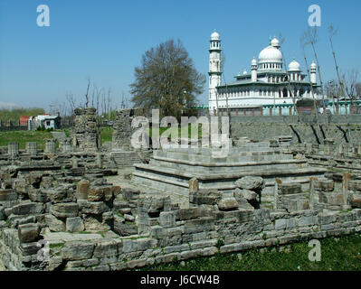 Martand Sun Tempel, Union Gebiet von Kaschmir, Surya (die oberste Sonnengottheit im Hinduismus) und während des 8. Jahrhunderts u.Z. gebaut. (© Saji Maramon) Stockfoto