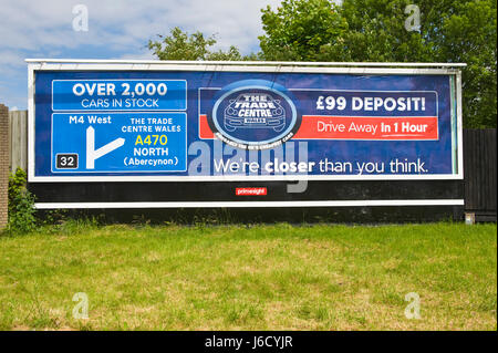 Trade Centre Wales Car Sales Werbung auf Reklametafeln Primesight Website in Newport, South Wales, Großbritannien Stockfoto