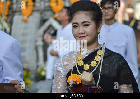 Chiang Rai, Thailand: 29. Dezember 2016. Florale Angebote Festival 1. Mal der traditionelle Verdienst machen Zeremonie. Die Paraden. Stockfoto