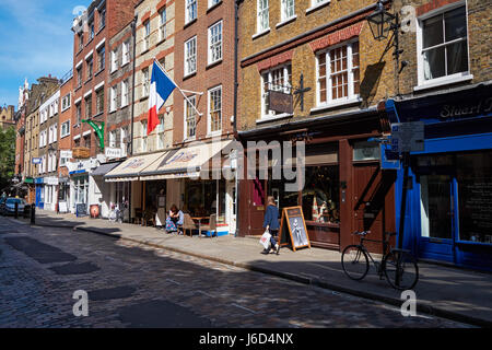 Geschäfte und Restaurants auf Monmouth Street in London, England, Vereinigtes Königreich, Großbritannien Stockfoto