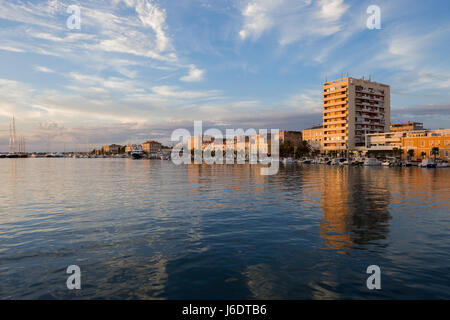 Hafen Jazine in der Stadt Zadar, Dalmatien, Kroatien Stockfoto