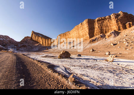 salzige Mondtal in Atacama Wüste in Chile bei Sonnenuntergang Stockfoto