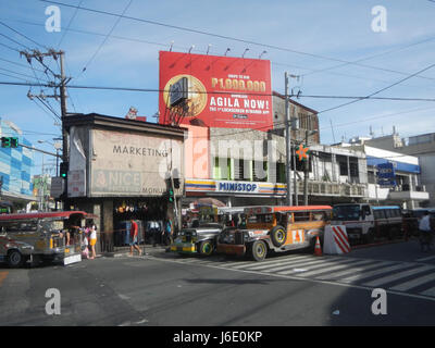 Dieser Eintrag bezieht sich auf wichtige Straßen und Wahrzeichen im Gebiet von Sangandaan Barangay in Caloocan City, Philippinen, und hebt die Infrastruktur der regionâ hervor. Stockfoto