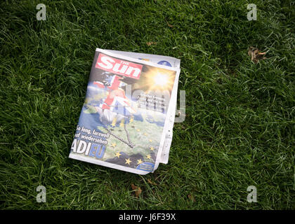Titelseite der Zeitung The Sun auf den Tag, an dem britischen EU Volksabstimmung Ergebnisse bekannt gegeben wurden. Stockfoto