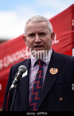 Peter Gwizdala, Kandidat der Liberaldemokraten für Rochford und Southend East, sprach auf einer Kundgebung Stockfoto