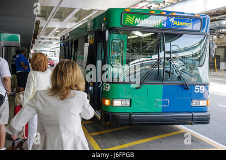 Illinois, IL, Upper Midwest, Praie State, Land of Lincoln, Chicago, ORD, O'Hare International Airport, Erwachsene Erwachsene Frauen Frauen weibliche Dame, Alamo, National, r Stockfoto