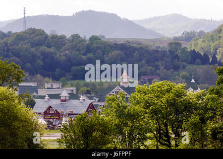 Sevierville Tennessee, Smoky Mountains, Tanger Five Oaks Factory Outlet, außen, vorne, Eingang, Shopping Shopper Shopper Shop Shops Market Mark Stockfoto