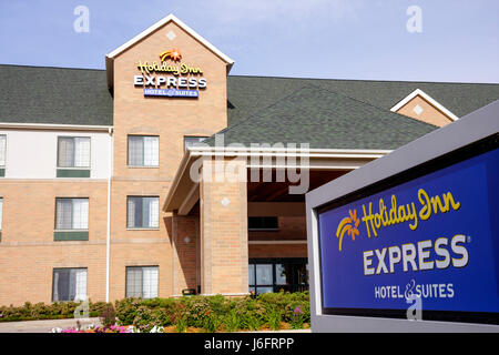 Wisconsin Kenosha County, Kenosha, Pleasant Preurie, Holiday Inn, Express, Hotel, Unterkunft, Budget, außen, vorne, Eingang, Schild, dreistöckiges Gebäude, c Stockfoto