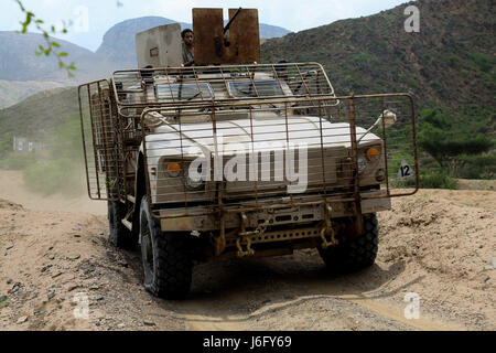19. Mai 2017 - haben Regierungstruppen drei wichtige Orte auf eine strategische Route verbindet die Stadt Taiz an der westlichen Küste des Jemen erobert. Regierungstruppen haben engagiert in den kämpfen gegen die Huthi-Kräfte und ehemaliger Präsident Ali Abdullah Salih in der Stadt Taiz treu in den letzten zwei Jahren Credit: Abdulnasser Alseddik/ImagesLive/ZUMA Draht/Alamy Live News Stockfoto
