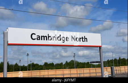 Cambridge, UK. 21. Mai 2017. Plattform, sich von den neu eröffneten (21. Mai 2017) Cambridge North Station Credit: Nick M/Alamy Live News Stockfoto