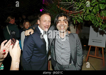 Cannes, Frankreich. 20. Mai 2017. Deutsche Schauspieler Wotan Wilke Möhring (L) und Regisseur Fatih Akin besuchen die German Films Rezeption während der 70. Annual Cannes-Festival in Villa Rothschild - Médiathèque Noailles in Cannes, Frankreich, am 20. Mai 2017. Foto: Hubert Boesl - kein Draht-SERVICE · Foto: Hubert Boesl/Dpa/Alamy Live News Stockfoto