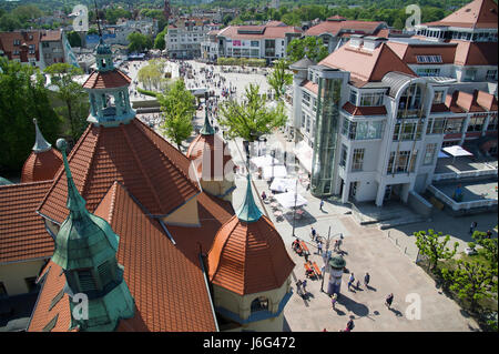 Sopot, Polen. 21. Mai 2017. Sopot Freunde Square (Plac Przyjaciol Sopotu) und Fußgänger zone Helden von Monte Cassino Straße (Ulica Bohaterow Monte Cassino Monciak) in Sopot, Polen 21. Mai 2017 © Wojciech Strozyk / Alamy Live News Stockfoto