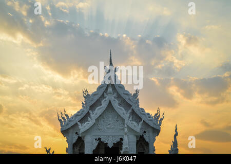 Chiang Rai, Thailand - 30. März 2017: Huai Pla Kung Tempel, einer traditionellen chinesischen Stil Pagode Stockfoto