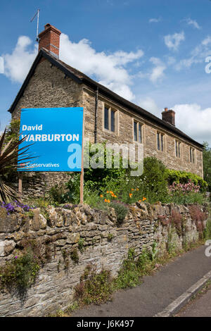 21. Mai 2017 Templecoombe Somerset. Förderung von David Warburton MP für den her kommenden Parlamentswahlen am 8. Juni 2017 Billboard Credit: Paul C Stockfoto