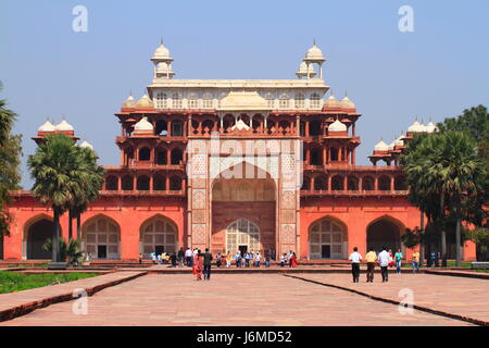 Indien Mausoleum Grab Hall Geschichte Tempel Denkmal Memorial Stein Bogen-Asien-Indien Stockfoto