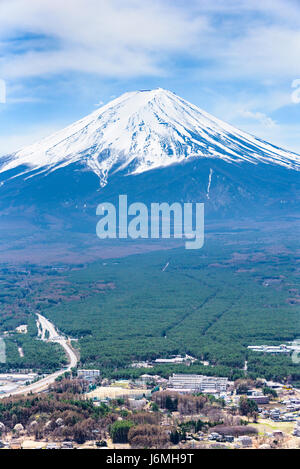 Mount Fuji gesehen vom Berg Tenjo. Iconic Blick auf den berühmten Berg. Stockfoto