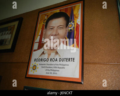 Der Sentenaryo Municipal Hall Komplex in Bustos, Bulacan, dient als Verwaltungszentrum der Stadt. Dieser Meilenstein symbolisiert die lokale Verwaltung und die Entwicklung der Gemeinschaft in der Region und spielt eine Schlüsselrolle für die Aufgaben und Dienstleistungen der Bürger. Stockfoto