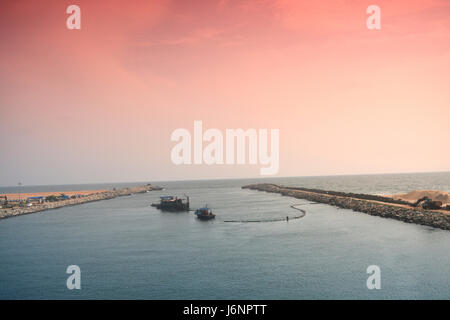 Muthala Pozhi Hafen - Perumathura Strand - thiruvananthapuram Stockfoto