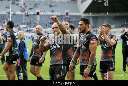 Castleford Tigers' Jake Webster (Mitte links) feiert den Sieg über Leeds Rhions tagsüber zwei Betfred Super League magische Wochenende in St James' Park, Newcastle. Stockfoto