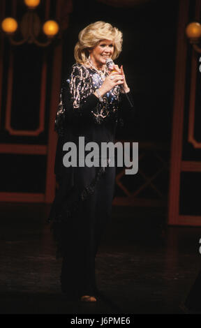 Connie Stevens, US-amerikanische Sängerin und Schauspielerin 1984 Stockfoto