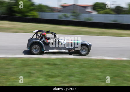 KOCAELI, Türkei - 14. Mai 2017: Caterham Auto beim türkischen Caterham Super 7 Cup konkurrieren. Stockfoto