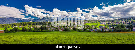 Flims-Dorf in der Nähe von Caumasee und Laax, Schweiz. Stockfoto