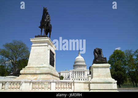 Das Ulysses s Grant Memorial vor dem United States Capitol Gebäude Washington DC USA Stockfoto