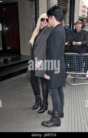 London, UK, 18.05.2017 Gary Numan kommt für 2017 jährliche Ivor Novello im Cavendish House Hotel in Park Lane. Stockfoto