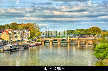 Pont de Verdun, eine Brücke über den Maine in Angers, Frankreich Stockfoto