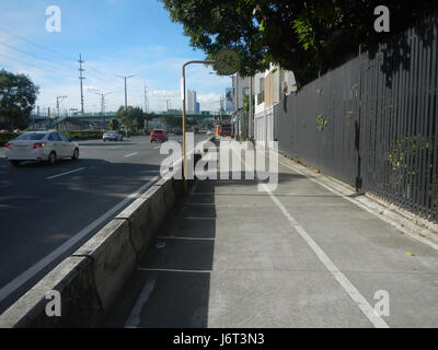 09595 Radwege Santolan LRT Station Marcos Highway 20 Stockfoto