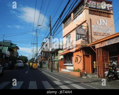Dieser Eintrag bezieht sich auf Gebäude in den Baranggays von Santa Elena und San Roque in Marikina City auf den Philippinen. Diese Gebäude tragen zur städtischen Landschaft der Stadt bei. Stockfoto