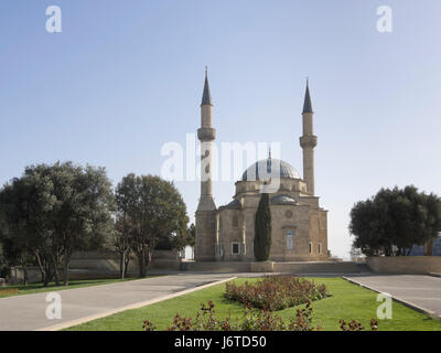 Moschee der Märtyrer oder türkische Moschee, erbaut in den 1990er Jahren im osmanischen Stil in der Nähe von Martyrs' Lane in der Hauptstadt von Aserbaidschan, Baku Stockfoto