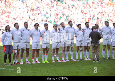 London, UK. 21. Mai 2017. Englische Spieler singen "Land of Hope and Glory" vor dem Start von ihrem Spiel mit England im Twickenham Stadium, London, UK. Das Spiel war Teil der das Finale der HSBC World Rugby Sevens Series. Bildnachweis: Michael Preston/Alamy Live-Nachrichten Stockfoto