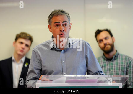 London, UK. 22. Mai 2017. Jonathan Bartley, Co-Leader der grünen Partei, spricht bei der Vorstellung des das Parteiprogramm vor den anstehenden Parlamentswahlen auf einer Pressekonferenz in der Londoner Innenstadt.   Bildnachweis: Stephen Chung / Alamy Live News Stockfoto