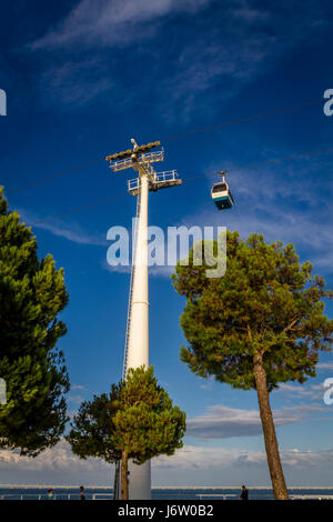 Seilbahnen im Parque Das Nações, Lissabon, Portugal Stockfoto