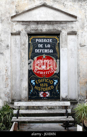 Zeichen in Pasaje De La Defensa, im Stadtteil San Telmo in Buenos Aires Stockfoto