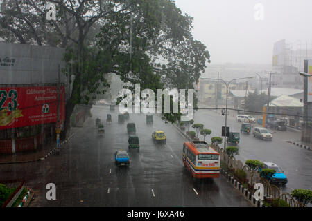 Eine Ansicht von Dhaka City bei Starkregen, Bangladesch Stockfoto