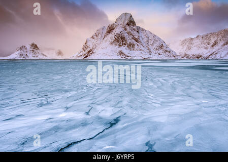 Olstinden Berg, Moskenes, Nordland, Norwegen Stockfoto