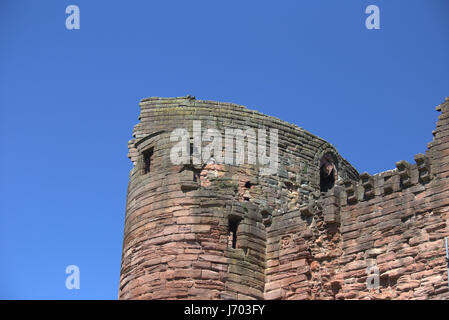 Bothwel Schloss erdet Touristen und Burgwall Om Ufer des Clyde Stockfoto