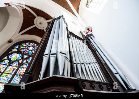 Orgel in der Kirche Stockfoto