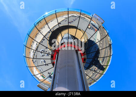 Brighton British Airways i360 Aussichtsturm auf der Strandpromenade, Brighton, East Sussex, UK Stockfoto