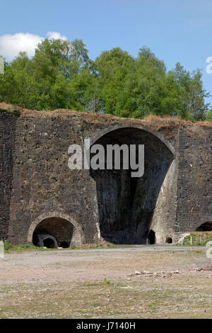 Reste der historischen Cyfarthfa Iron Works, Merthyr Tydfil, South Wales, UK. Stockfoto