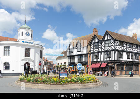 Kreisverkehr am Ende der Bridge Street in London, Warwickshire Stockfoto