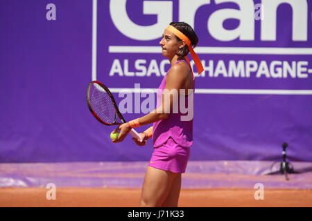 Straßburg, Frankreich. 22. Mai 2017. Französische Tennisspielerin Caroline Garcia in Aktion während ihr Spiel in der 1. Runde des WTA Tennis Internationaux Straßburg Vs American Players Jennifer Brady am 22. Mai 2017 in Straßburg, Frankreich - Credit ist: Yan Lerval/Alamy Live News Stockfoto